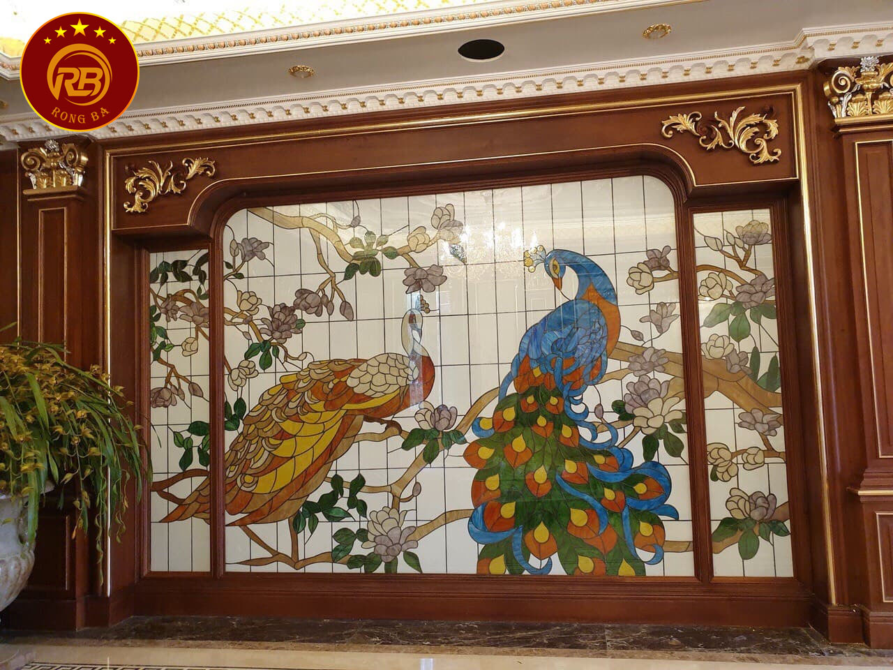 kính hoa văn đồng