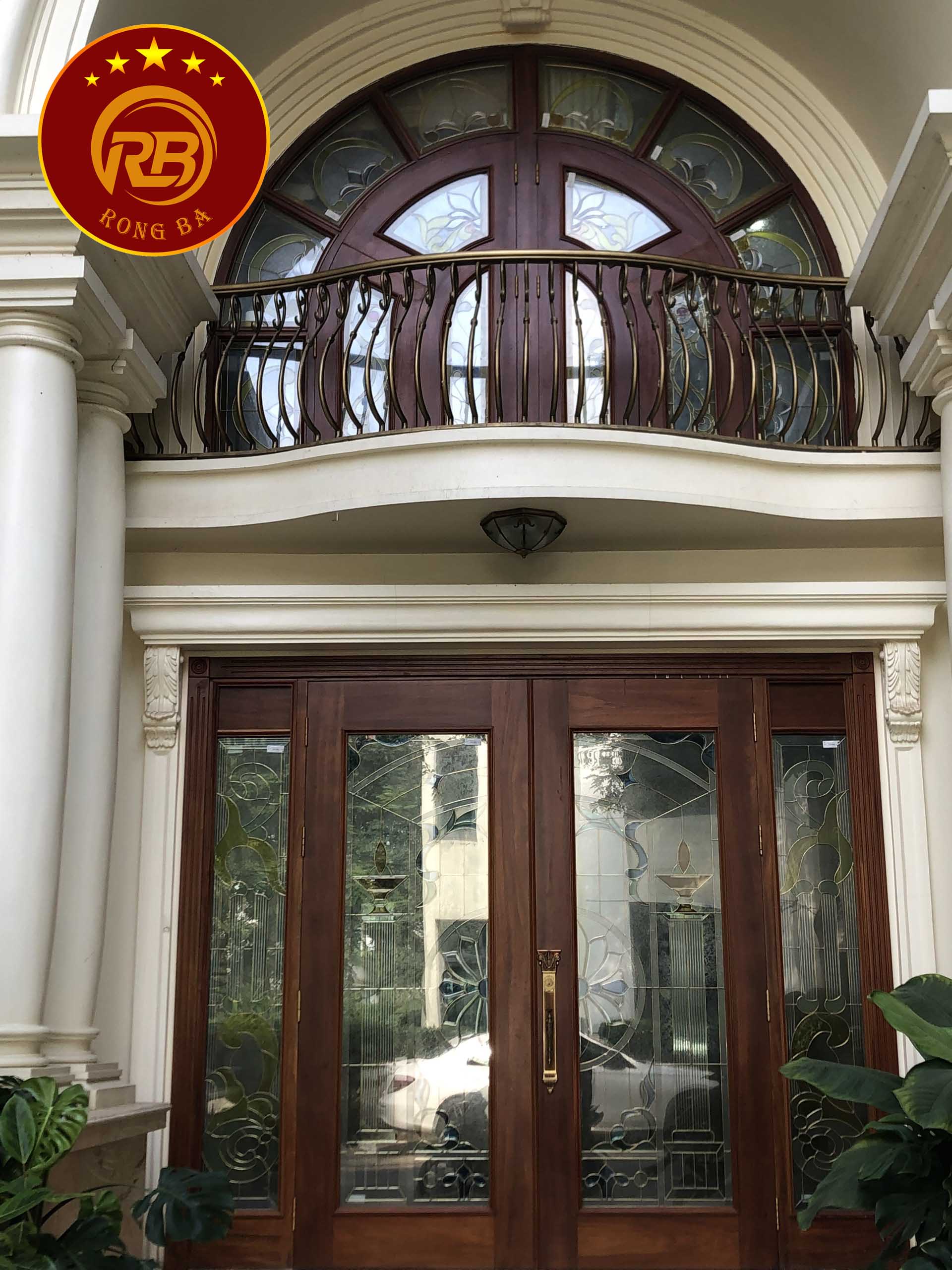 Cửa kính hoa đồng 10