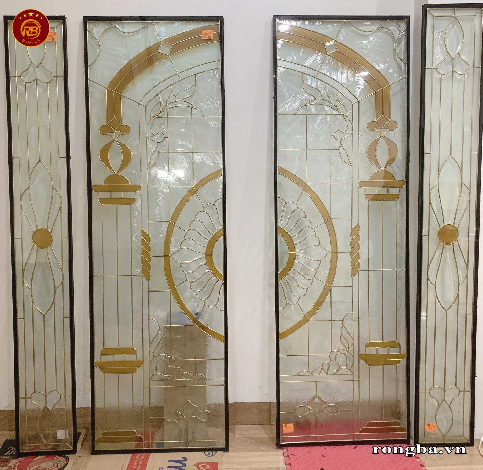 Cửa kính hoa đồng 11