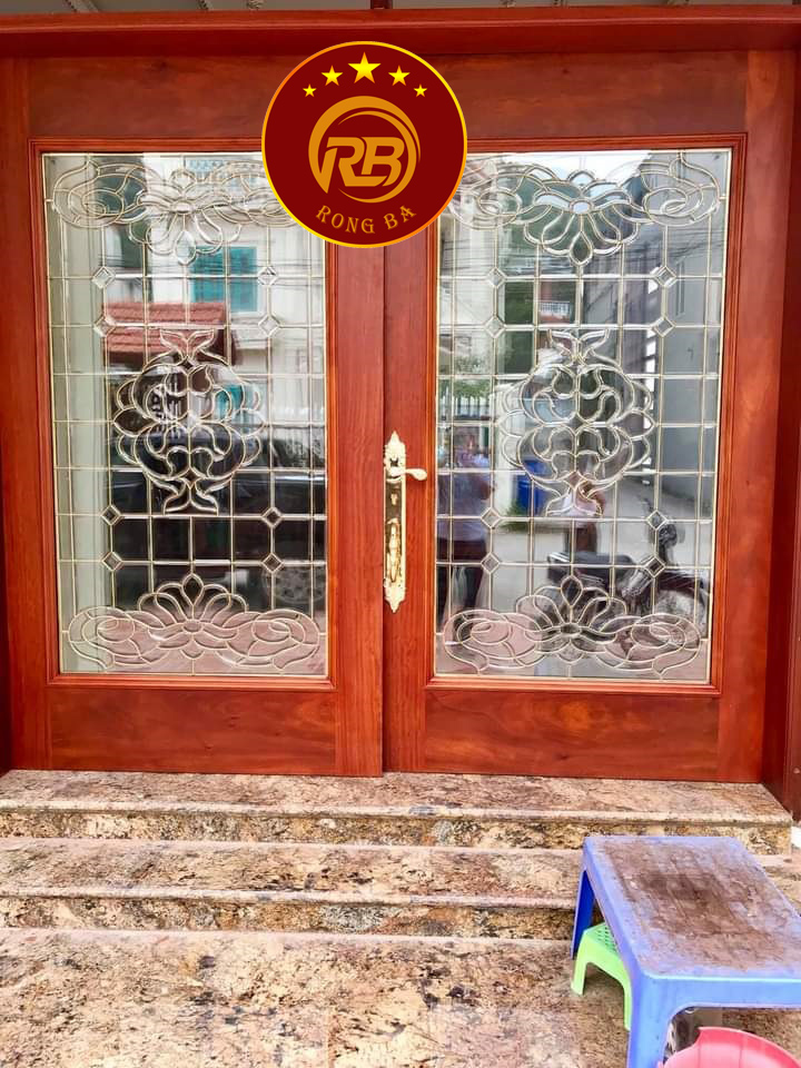 Cửa kính hoa đồng 121