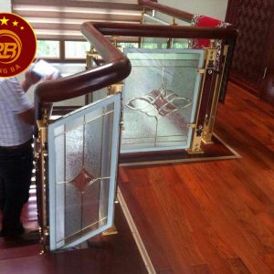 Lan can kính hoa đồng 1