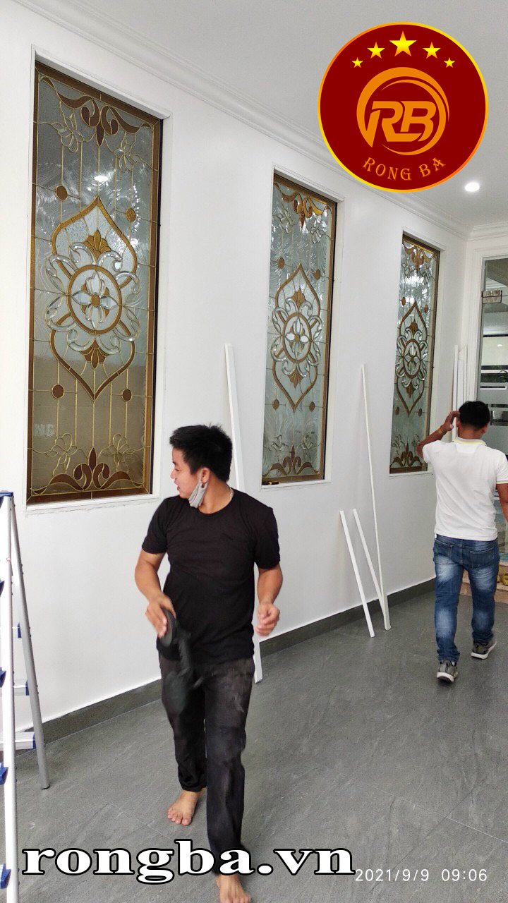 Tranh vách kính hoa đồng 200