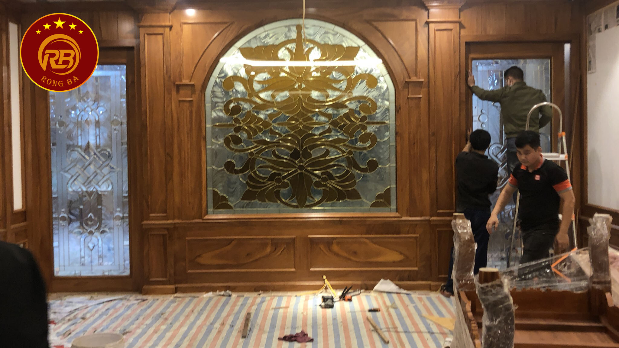 Tranh vách kính hoa đồng 213
